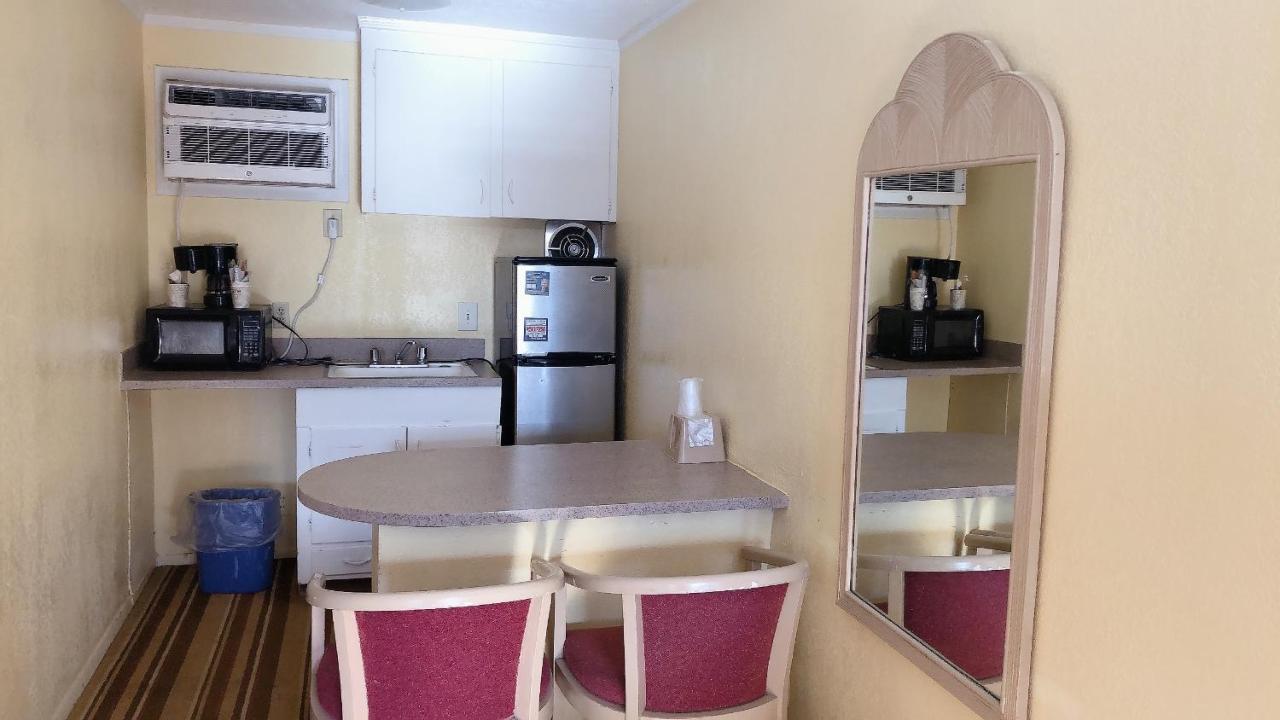 Royal Palace Inn And Suites Myrtle Beach Ocean Blvd Eksteriør billede