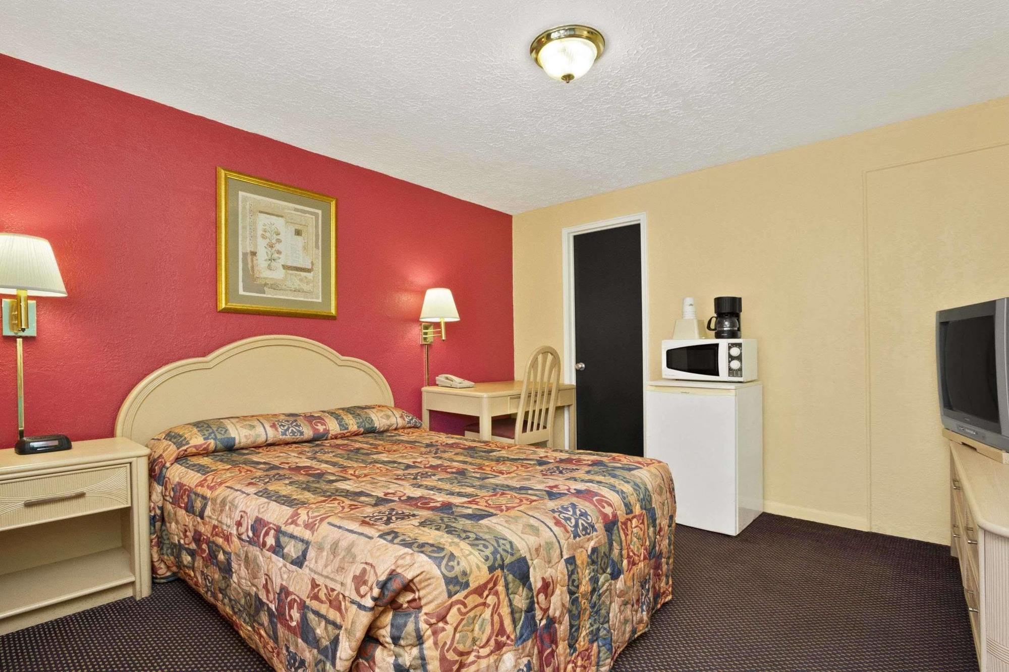 Royal Palace Inn And Suites Myrtle Beach Ocean Blvd Eksteriør billede